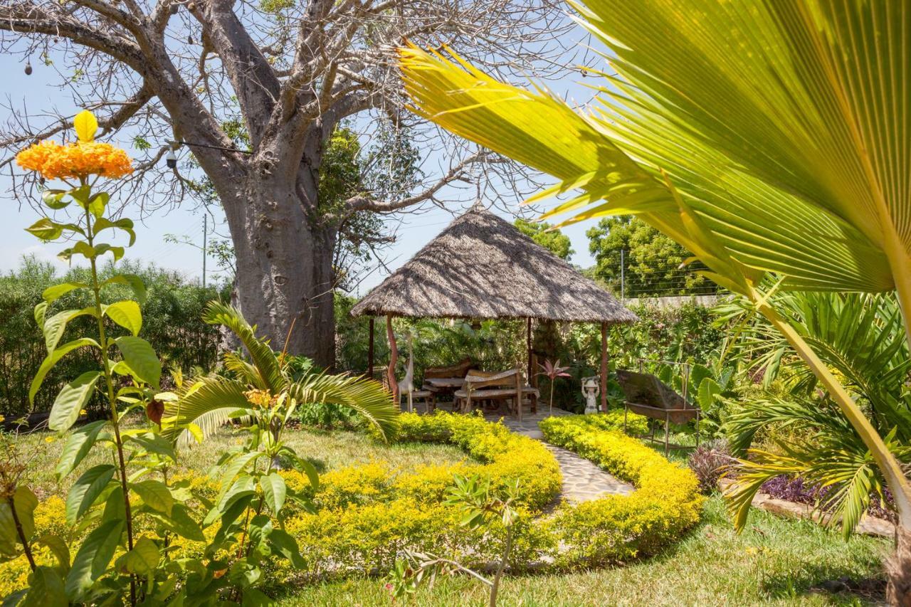 Villa Raymond, Diani, Kenya Diani Beach Eksteriør bilde